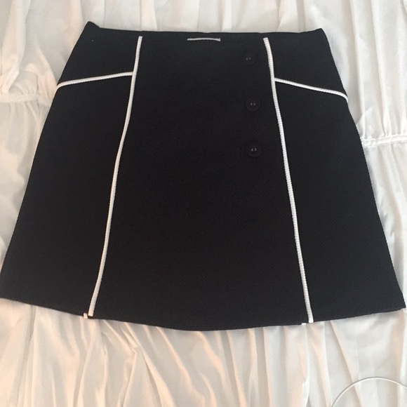 Dresses & Skirts - New! Small Black Skirt with White Piping detail